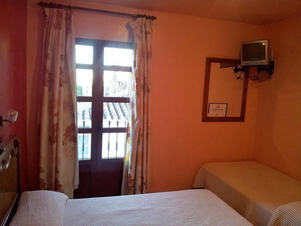 Hostal Rio De Oro Alcala La Real Ngoại thất bức ảnh
